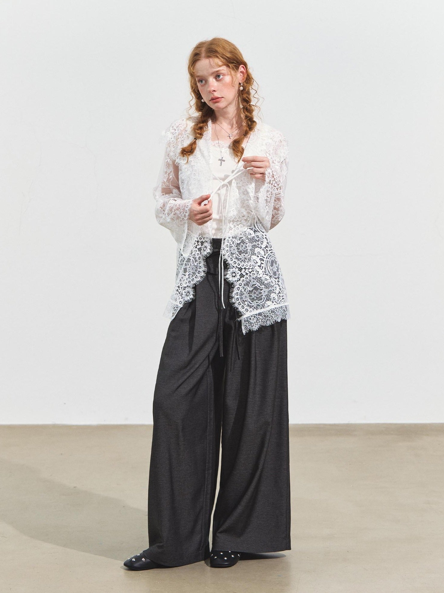 SOMESOWE Shape Retaining Sexy Lace Hooded Loose Polo Collar Women White Button Blouses