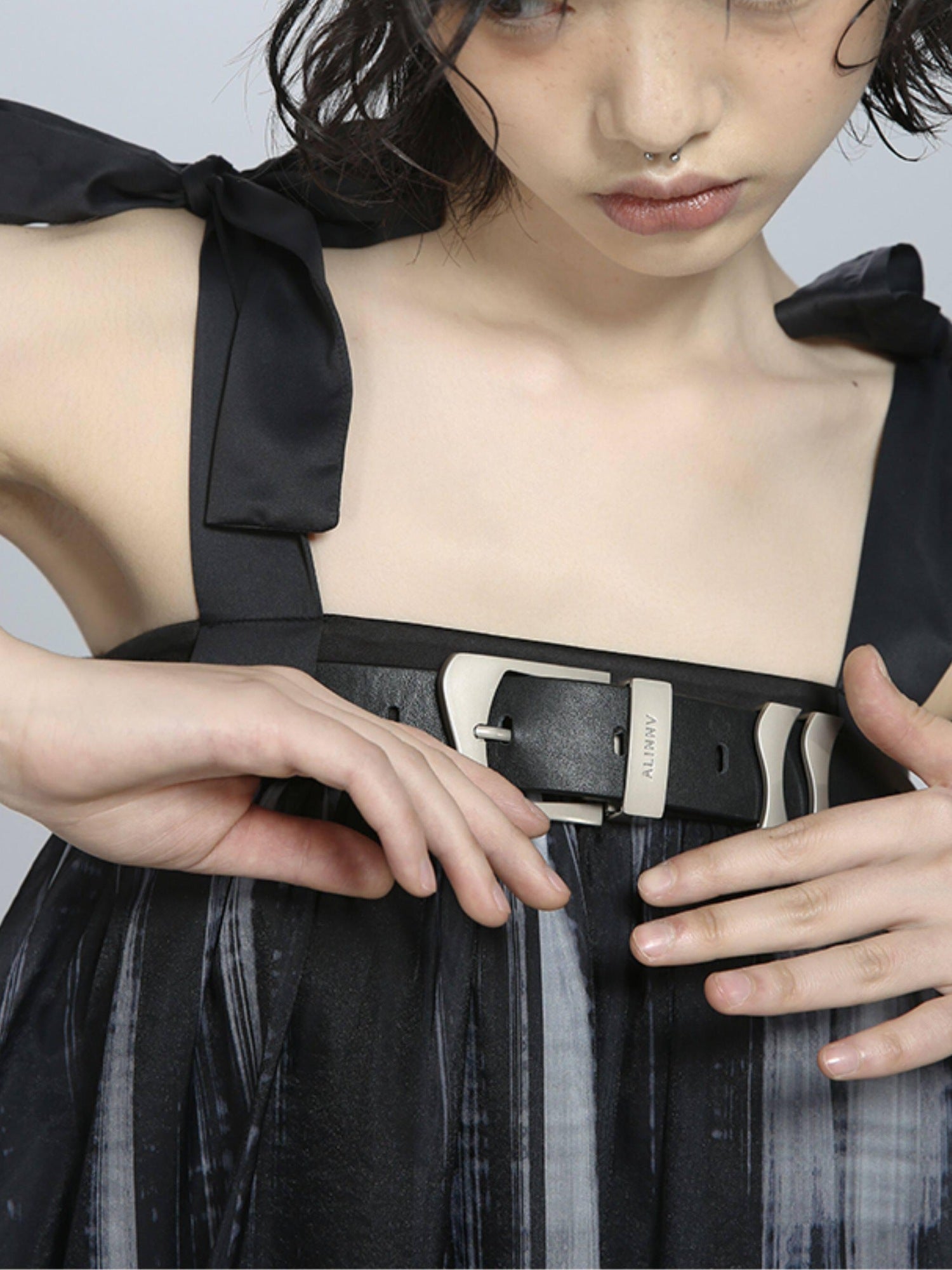 ALINNVSTUDIO Sleek Minimalist 35Mm Split Leather Pin Buckle Black Casual Dress Belts