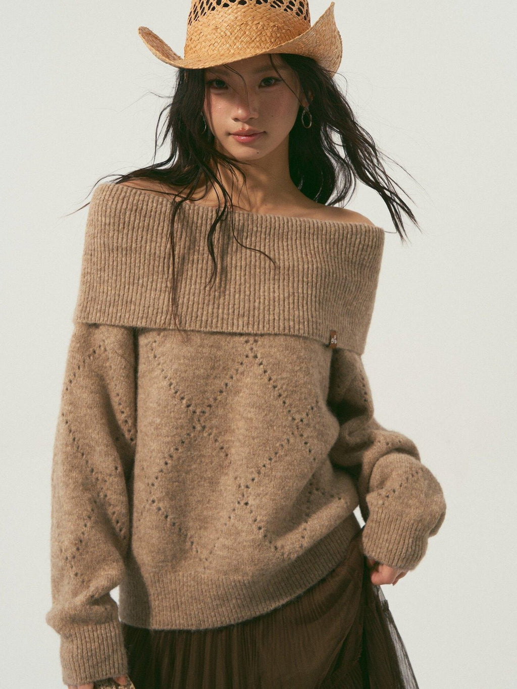 SOMESOWE Soft Polyester Wool Blend Casual Boat Neck Knit Women Sweaters