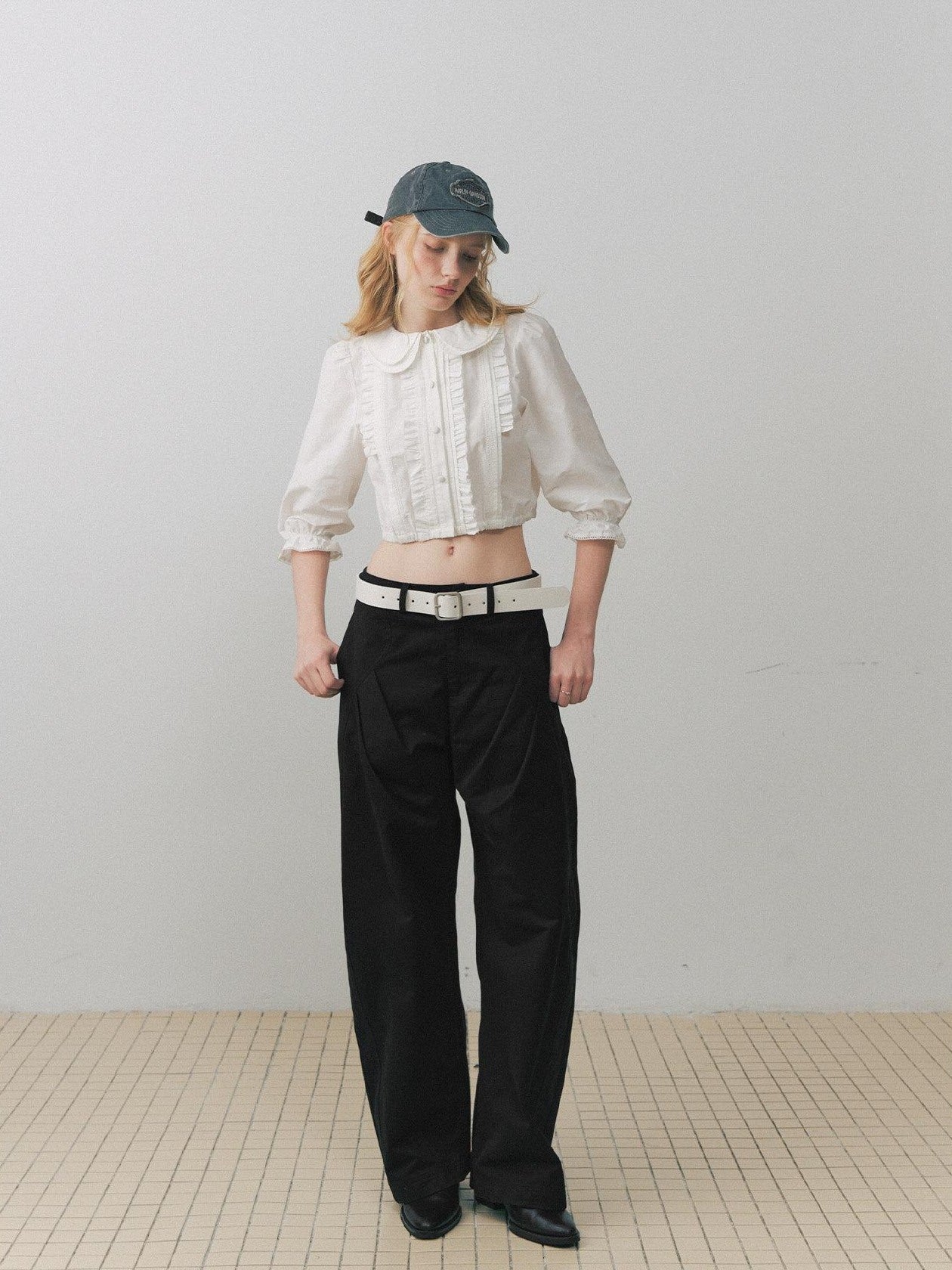 DeleteEx Keeps Shape High Waist Cropped Lace Puff Sleeve Doll Collar Women White Blouses