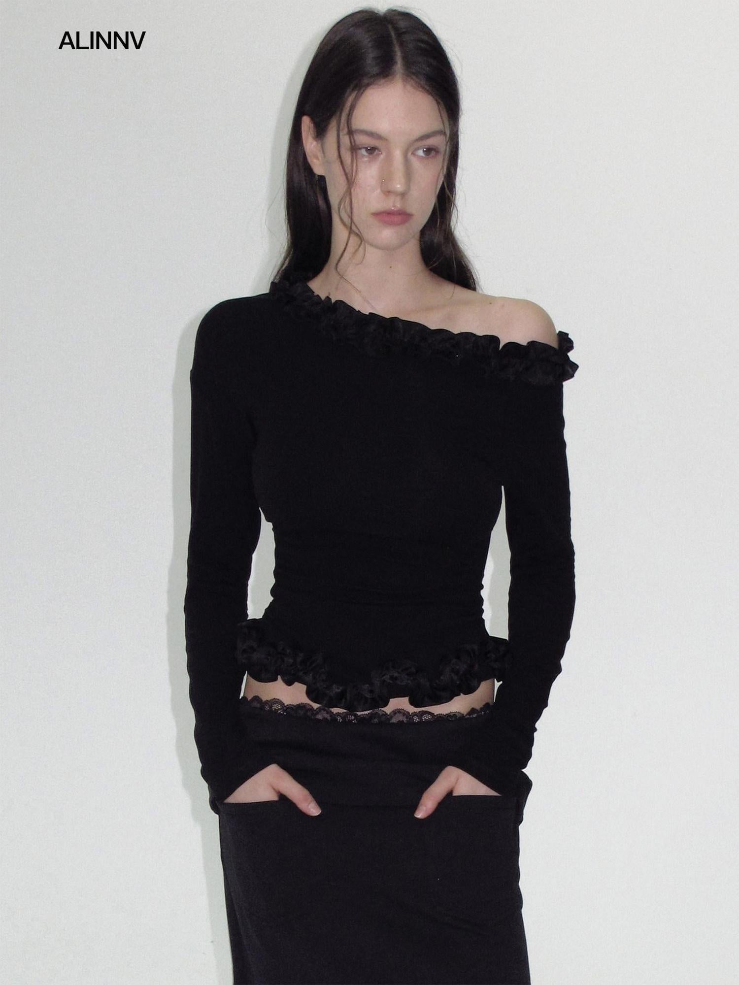 ALINNVSTUDIO Slim Cleanfit Lace Asymmetric Neck Women Black Long Sleeve T-Shirts
