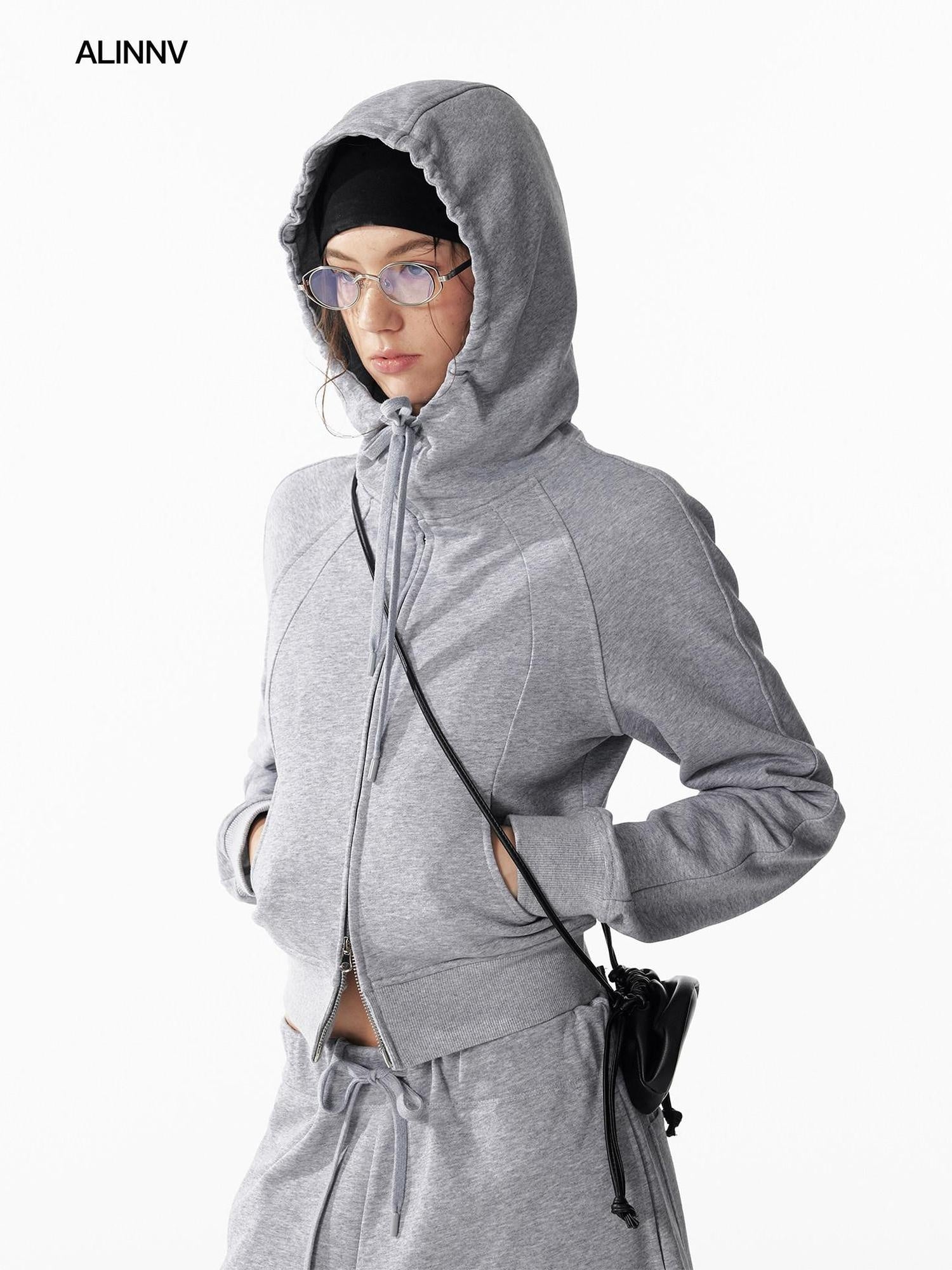 ALINNVSTUDIO Slim Fit Zip Up Cropped Hooded Streetwear Urban Solid Color Hoodie
