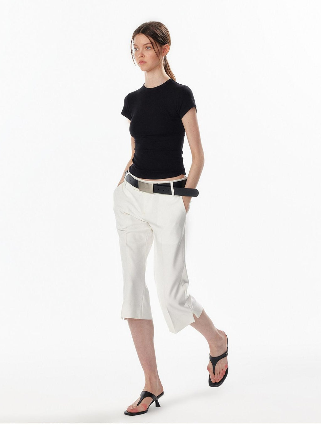 ALINNVSTUDIO Low Waist Button Detail Slim Side Slit Womens Polyester Mid-Length Shorts
