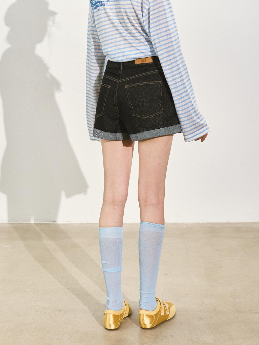 SOMESOWE Minimalist Straight Natural Waist Button Fly Deep Blue Stretch Denim Shorts