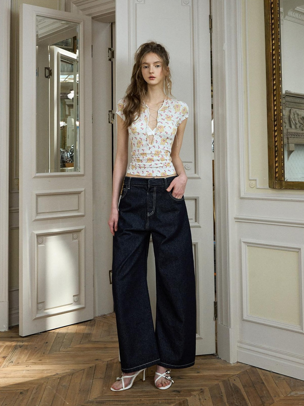DeleteEx Embroidered Natural Waist Button Fly Micro Stretch Women Black Wide Leg Jeans