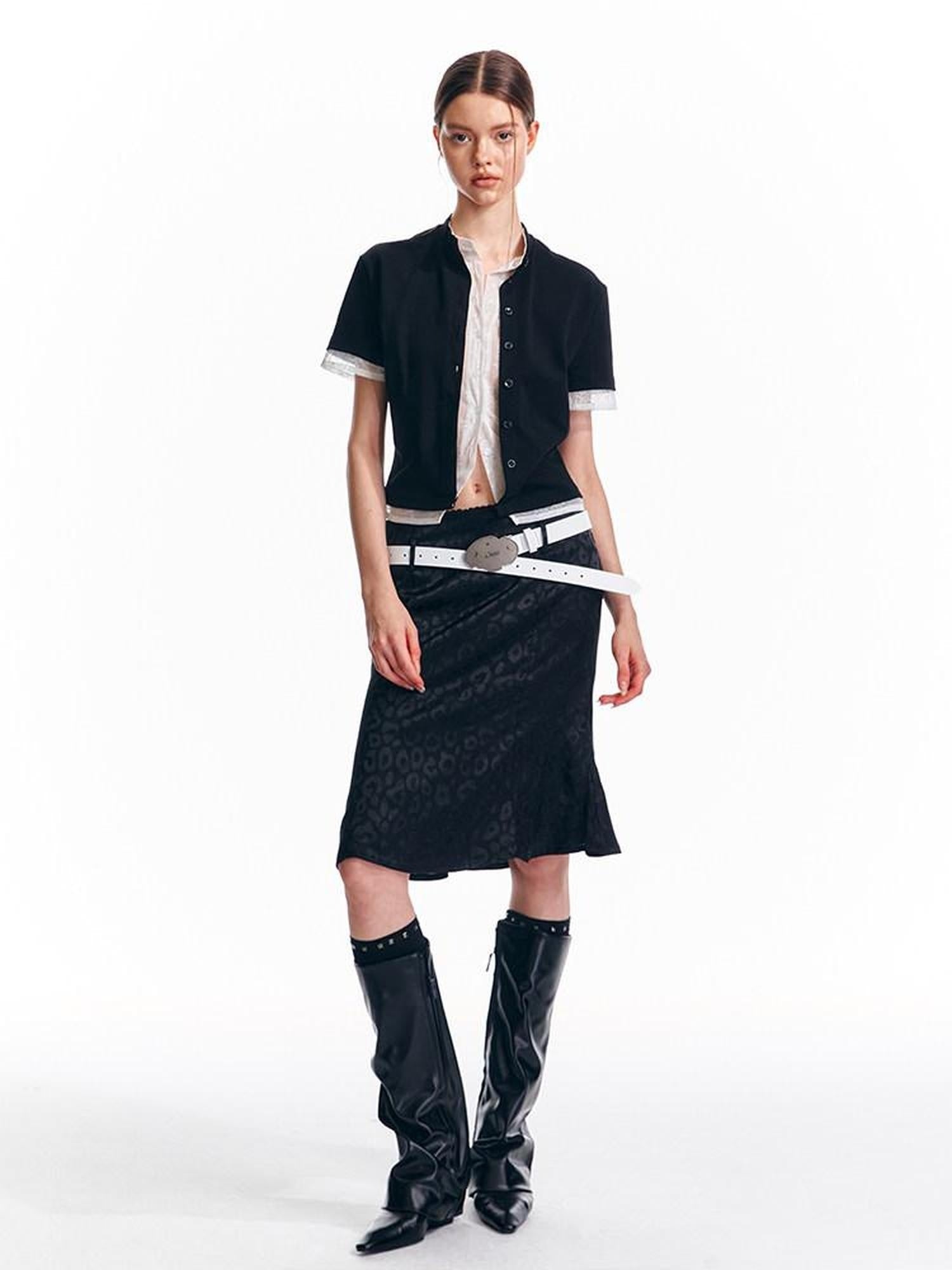 ALINNVSTUDIO Cropped Slim Fit Black White Contrast Patchwork Edgy Women Short Sleeve T-Shirts