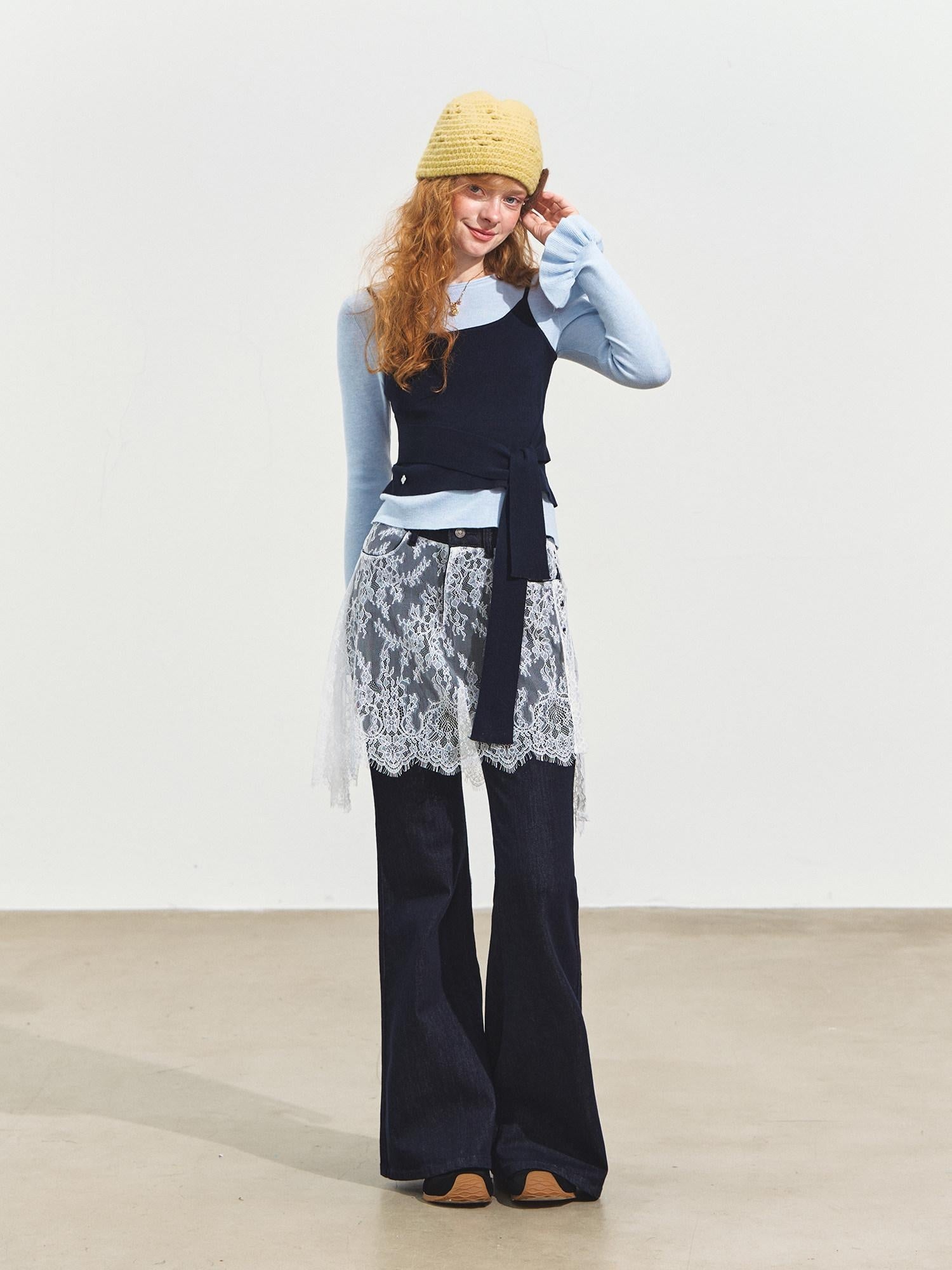SOMESOWE Stretch Cotton Denim Pleated Natural Waist Loose Pocketed Deep Blue Flared Jeans