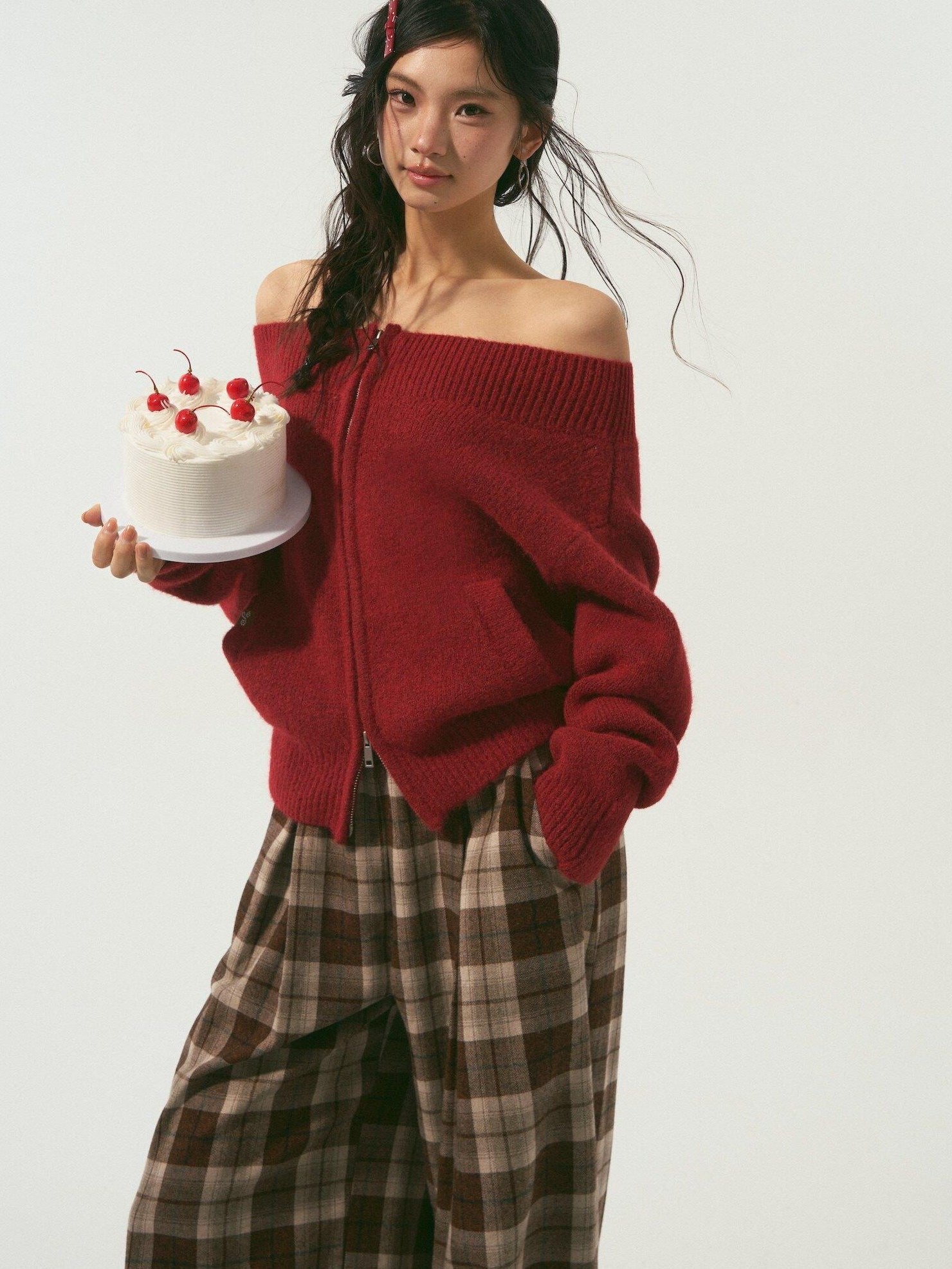 SOMESOWE Volcanic Red Knit Zipper One Shoulder Casual Regular Fit Women Daily Cardigans