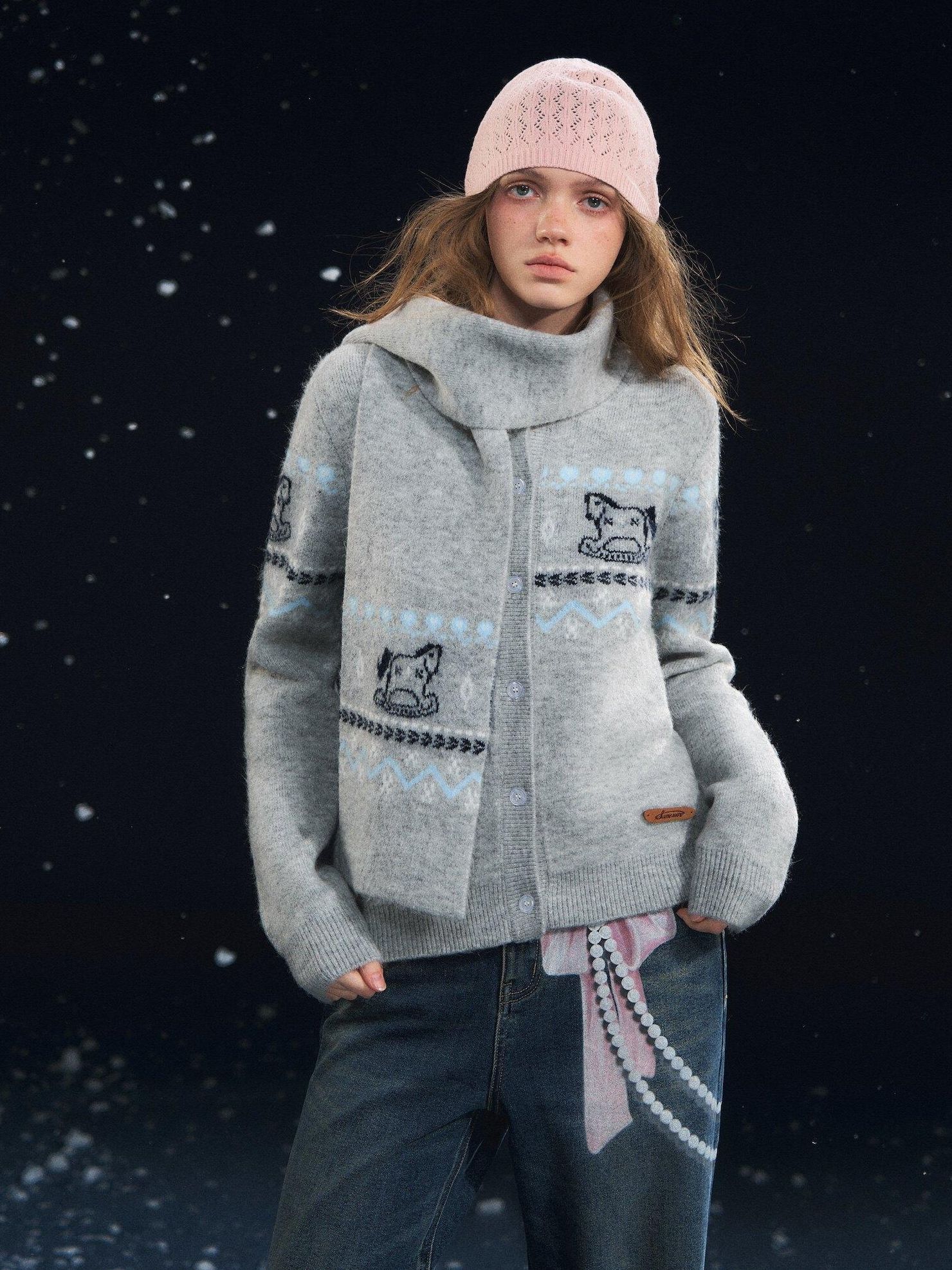 SOMESOWE Cozy Animal Contrast Knit Regular Fit Women Button Neck Cardigans