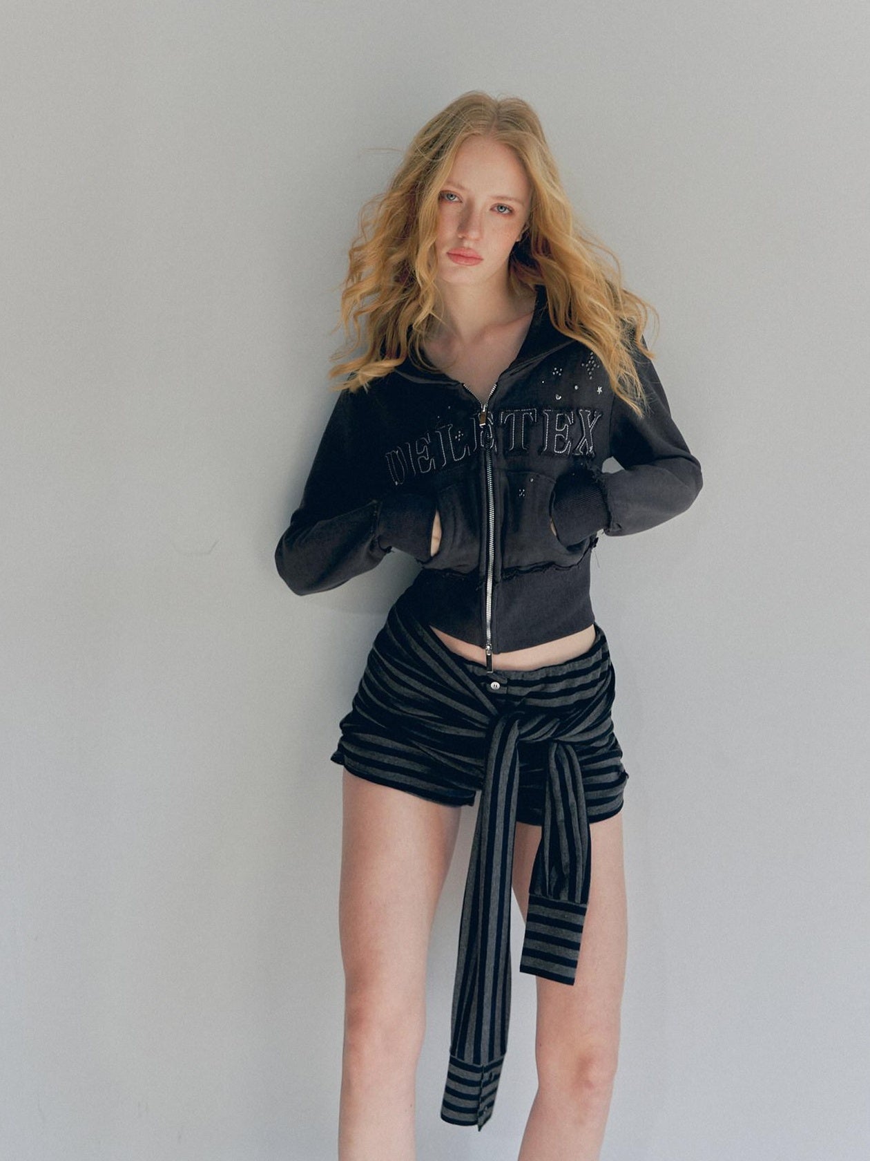 DeleteEx Washed Cropped Zip Front Artistic Cityscape Letter Graphic Women Charcoal Hoodie