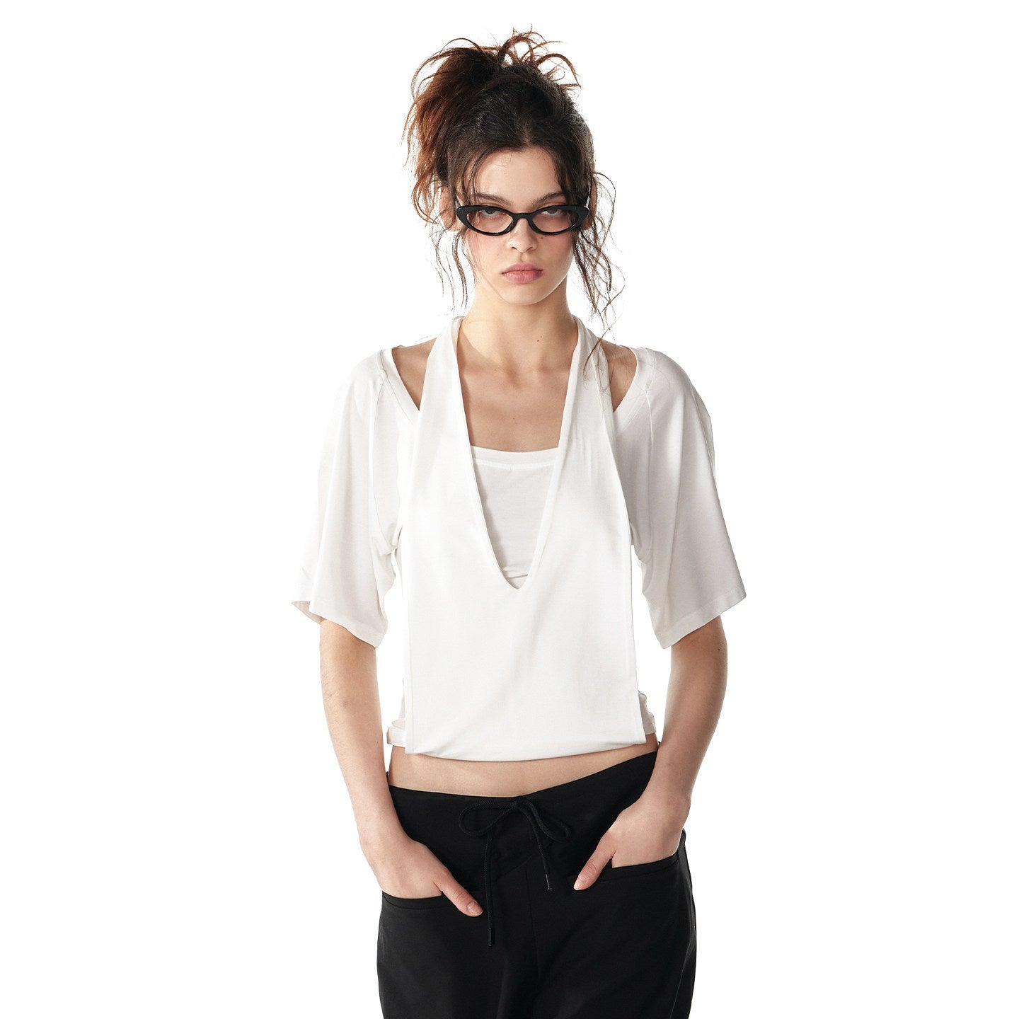 ALINNVSTUDIO_Backless_Slim_Fit_Modal_Stretch_Pullover_Short_Solid_Color_Halter_Crop_Tops_MISSTT