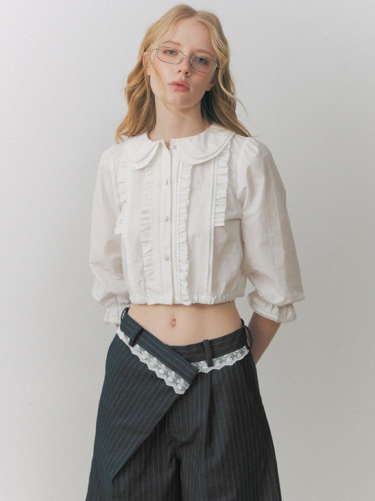DeleteEx Keeps Shape High Waist Cropped Lace Puff Sleeve Doll Collar Women White Blouses