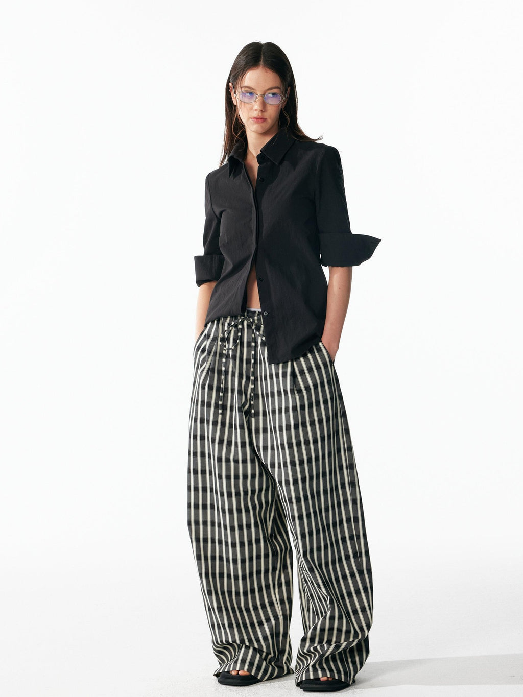 ALINNVSTUDIO Wrinkle Resistant Slim Lapel 3 4 Sleeve Casual Women White Black Plaid Shirts