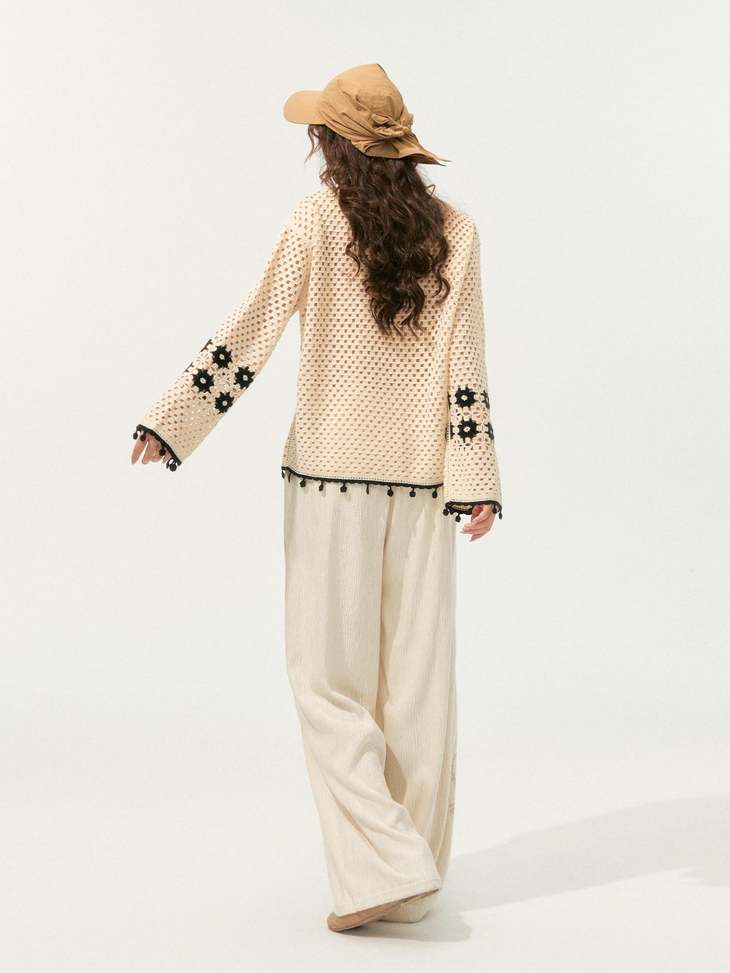 SOMESOWE Soft Acrylic Loose Openwork Knit Pullover Women Casual Round Neck Beige Sweaters