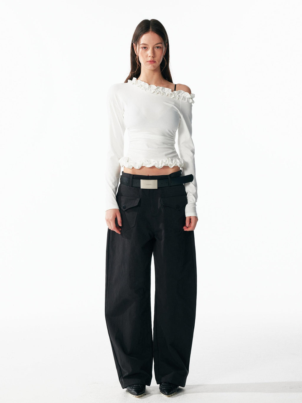ALINNVSTUDIO Slim Cleanfit Lace Asymmetric Neck Women Black Long Sleeve T-Shirts