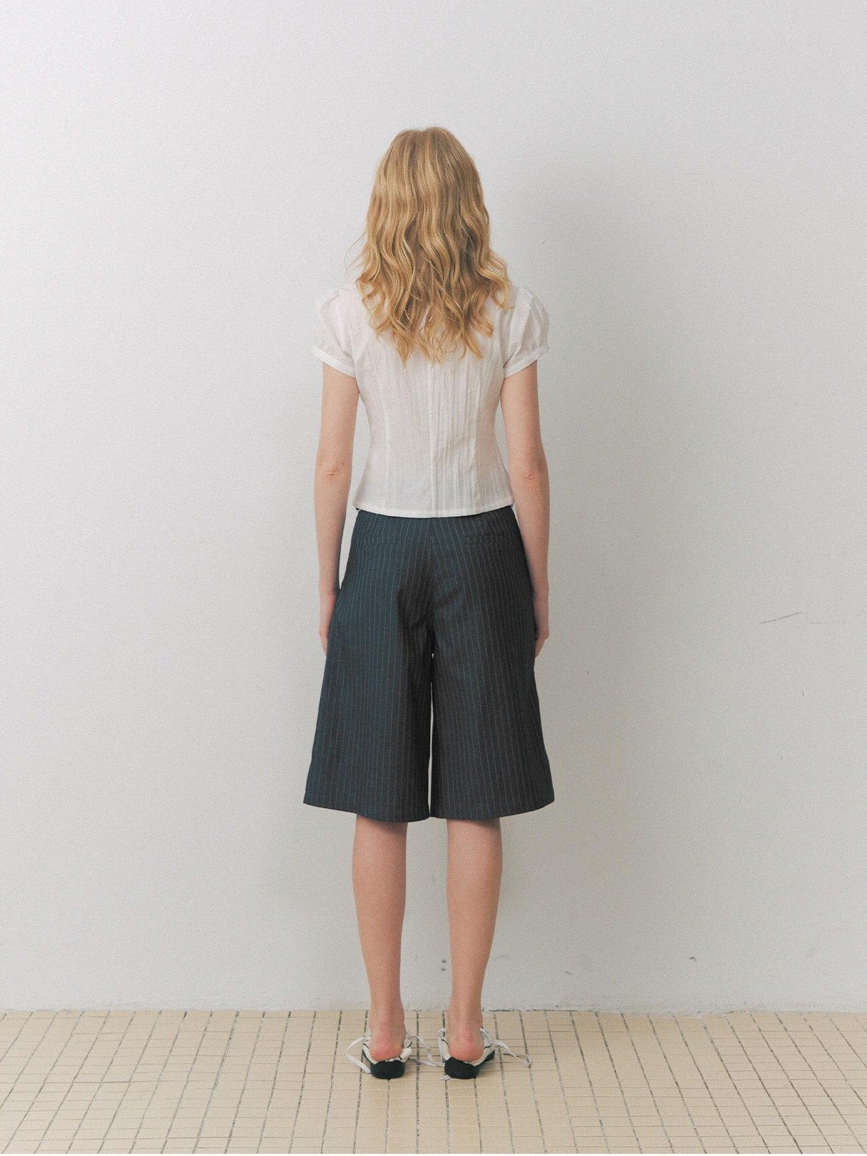 DeleteEx Comfortable Casual Wide Leg Mid Low Waist Women Gray Soft Mid-Length Shorts