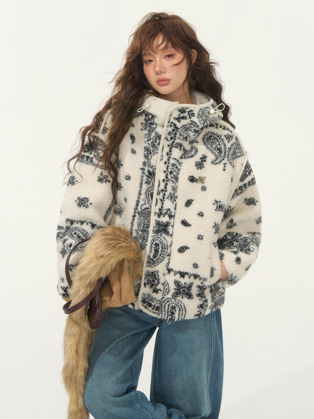 SOMESOWE Soft Fleece Warmth Casual Loose Fit Hooded Women Geometric Polyester Zip Jackets