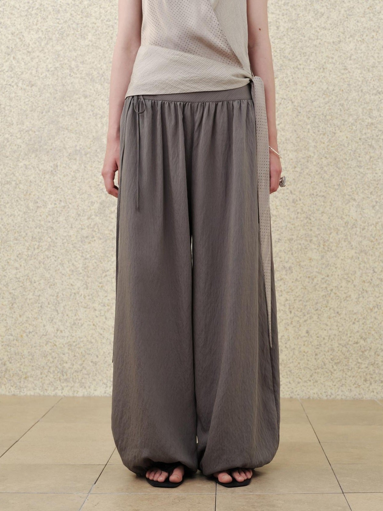 someonesometimes Soft Modal Loose Lantern Natural Waist Button Smoky Grey Wide Leg Pants