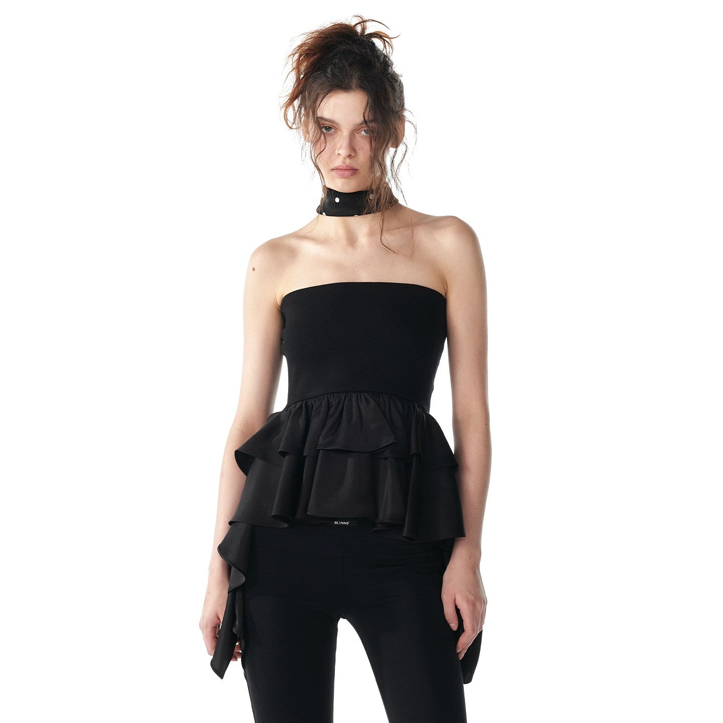 ALINNVSTUDIO_Strappy_Tie_Detail_Original_Design_Slim_Fit_Short_Crop_Black_White_Tube_Tops_MISSTT
