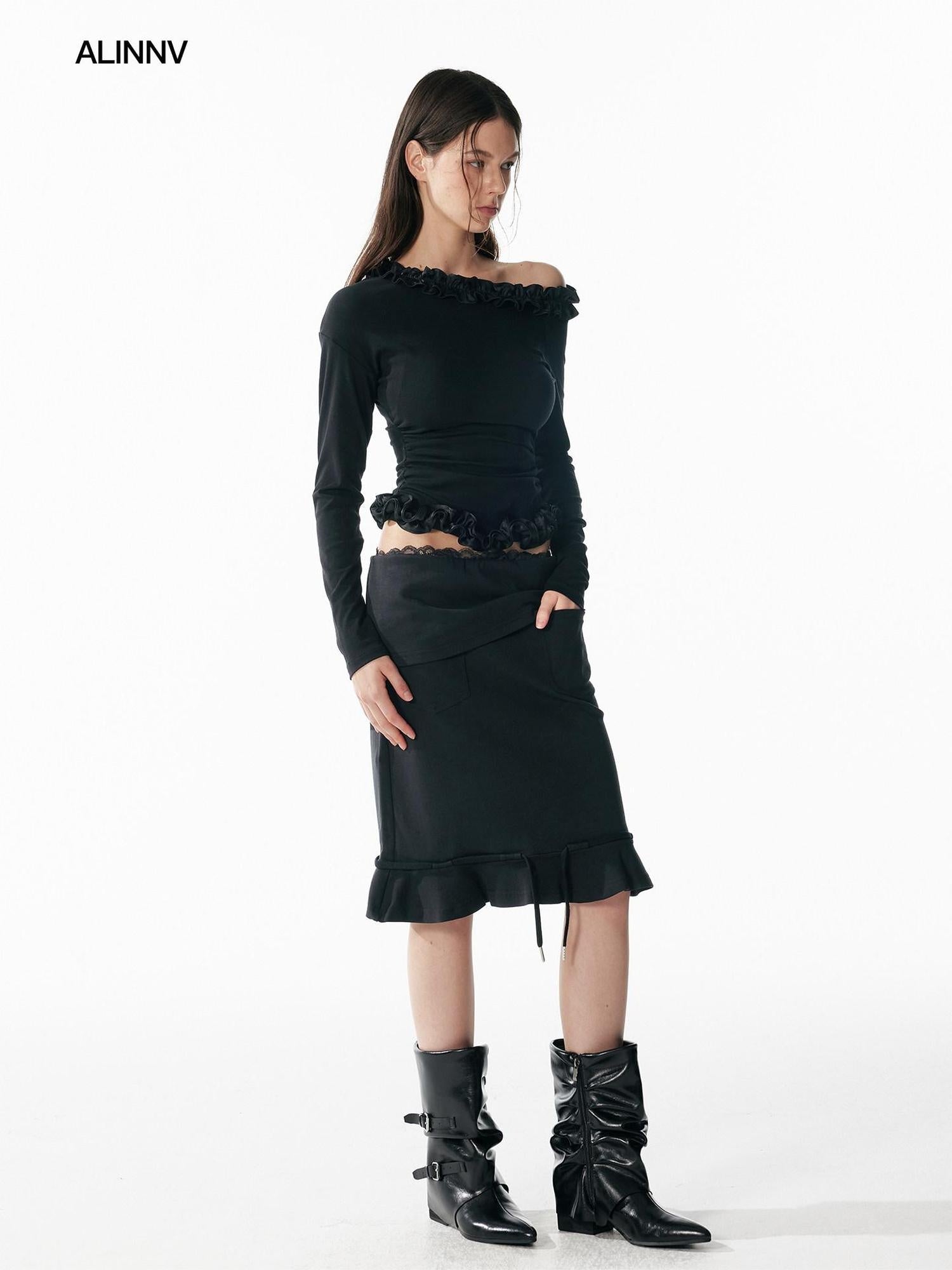 ALINNVSTUDIO Slim Cleanfit Lace Asymmetric Neck Women Black Long Sleeve T-Shirts