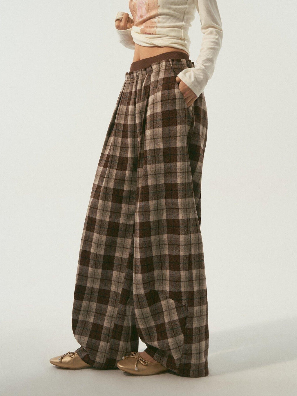 SOMESOWE Original Plaid Pocket Relaxed Curved Natural Waist Women Daily Grey Sweatpants