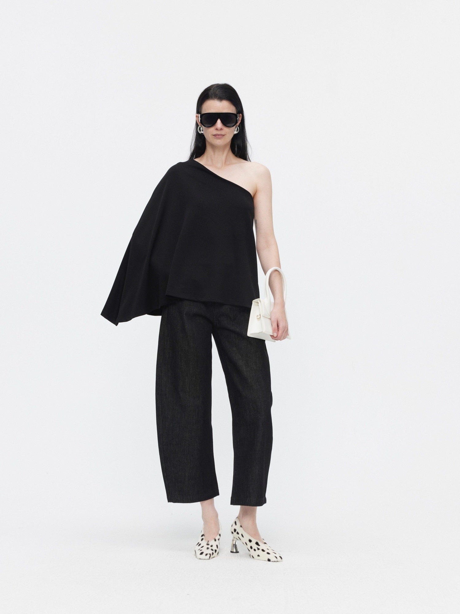BUZHOU Asymmetric One Shoulder Knit Minimalist Loose Fit Women Black Oversized T-Shirts