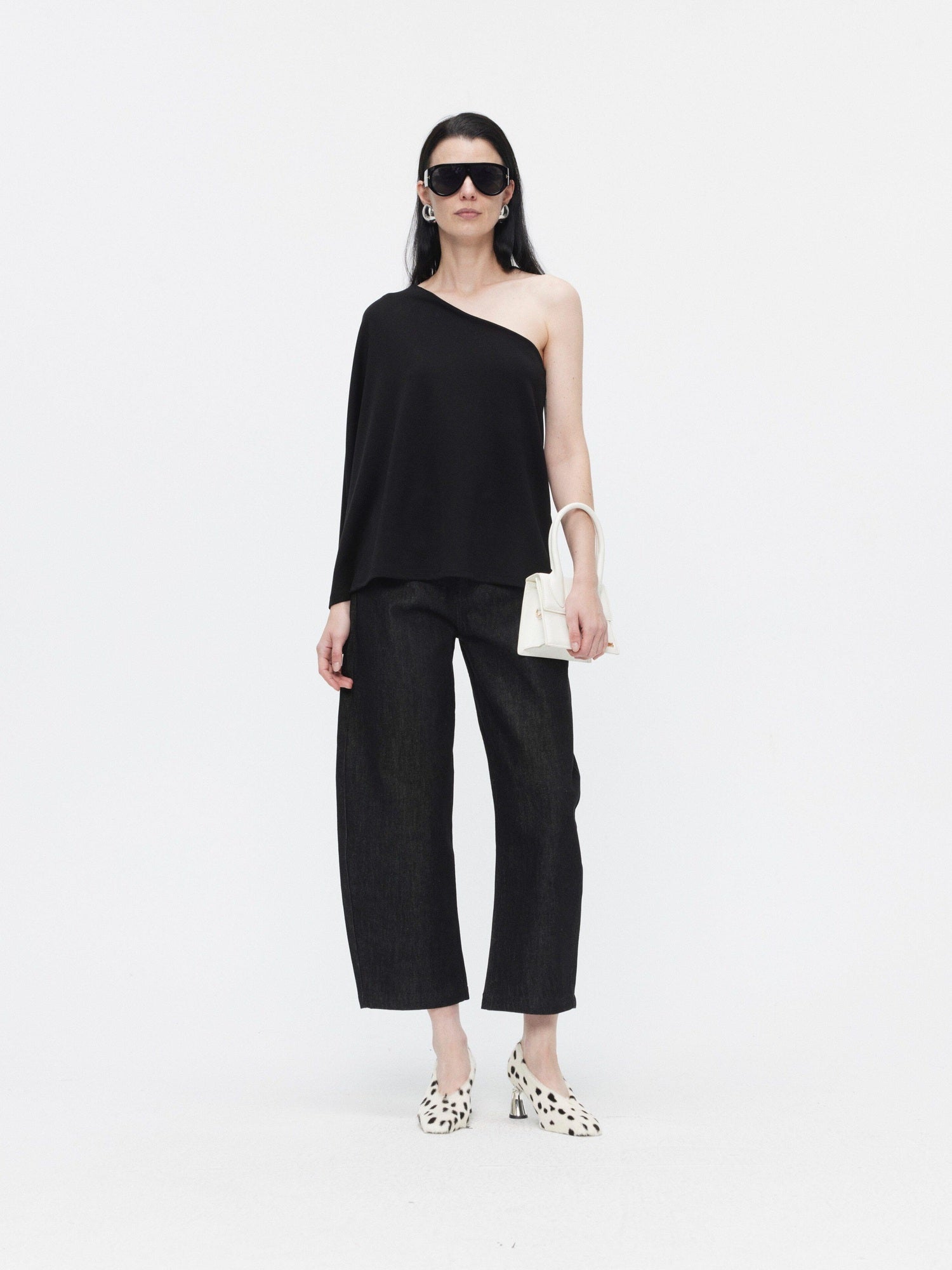 BUZHOU Asymmetric One Shoulder Knit Minimalist Loose Fit Women Black Oversized T-Shirts