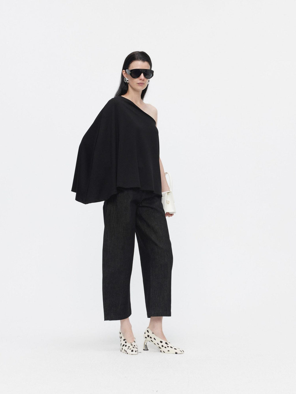 BUZHOU Asymmetric One Shoulder Knit Minimalist Loose Fit Women Black Oversized T-Shirts