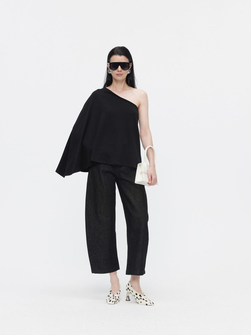 BUZHOU Asymmetric One Shoulder Knit Minimalist Loose Fit Women Black Oversized T-Shirts