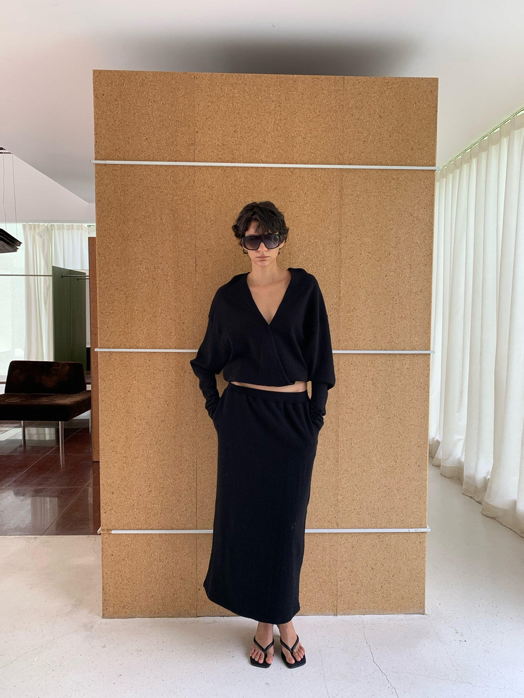 BUZHOU Chic Two Piece Knit Long Sleeve V-neck Cleanfit Women Black Maxi Sweater Sets