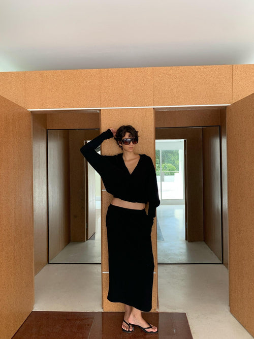 BUZHOU Chic Two Piece Knit Long Sleeve V-neck Cleanfit Women Black Maxi Sweater Sets