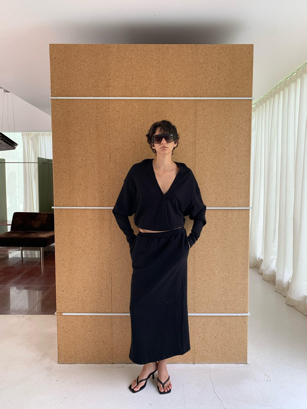 BUZHOU Chic Two Piece Knit Long Sleeve V-neck Cleanfit Women Black Maxi Sweater Sets