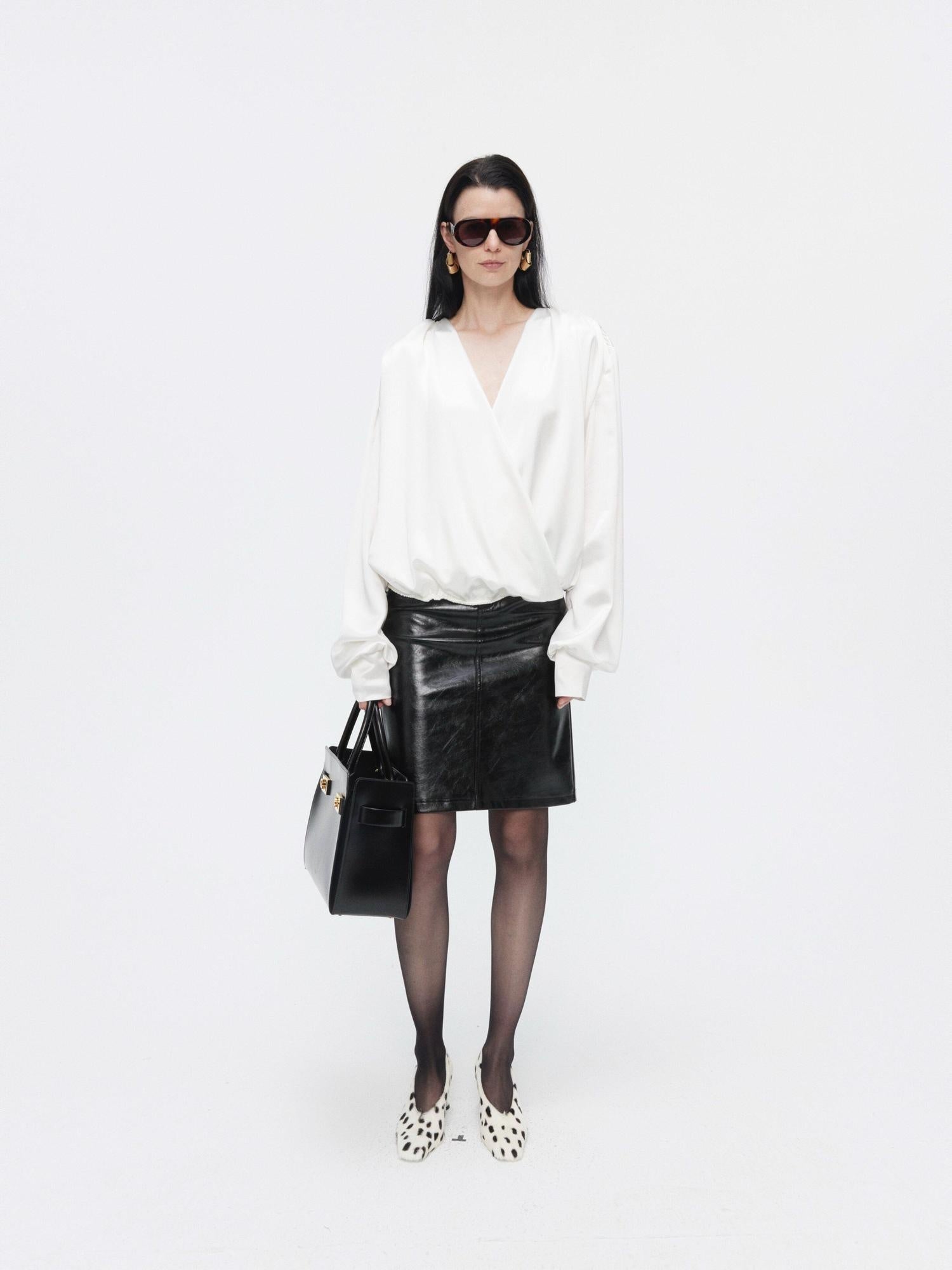 BUZHOU Cooling Acetate Minimalist Loose V-neck Elastic Cuff Women Long Sleeve Blouses