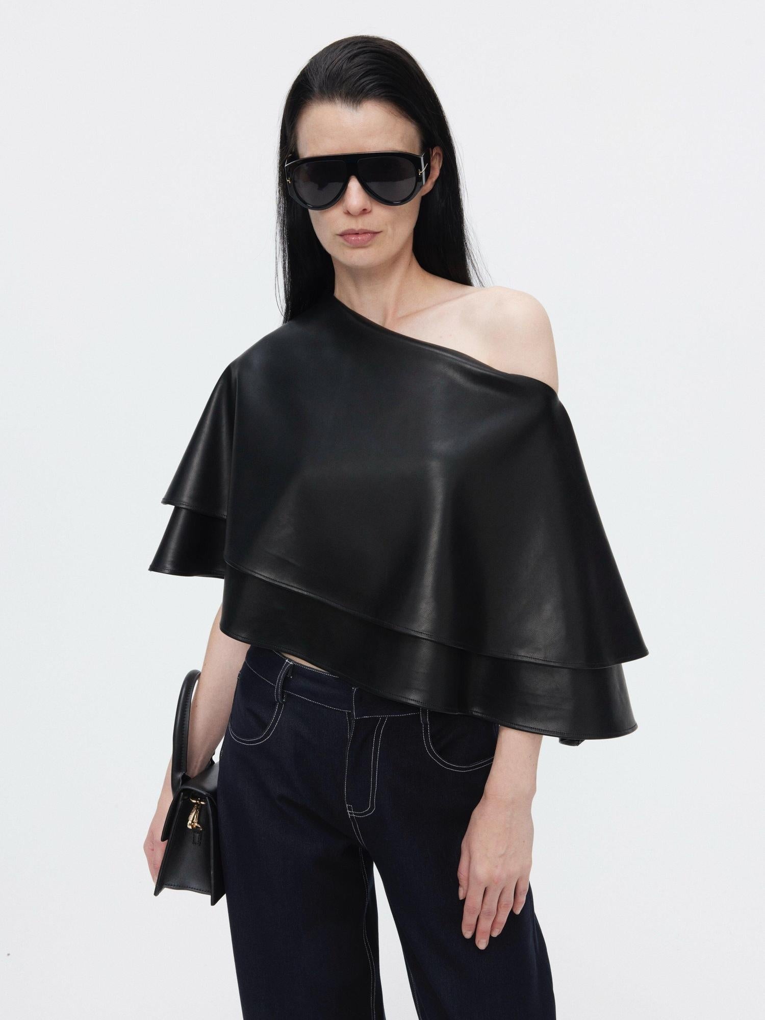 BUZHOU Edgy Pu Leather Asymmetric One Shoulder Cropped Black Street Oversized T-Shirts