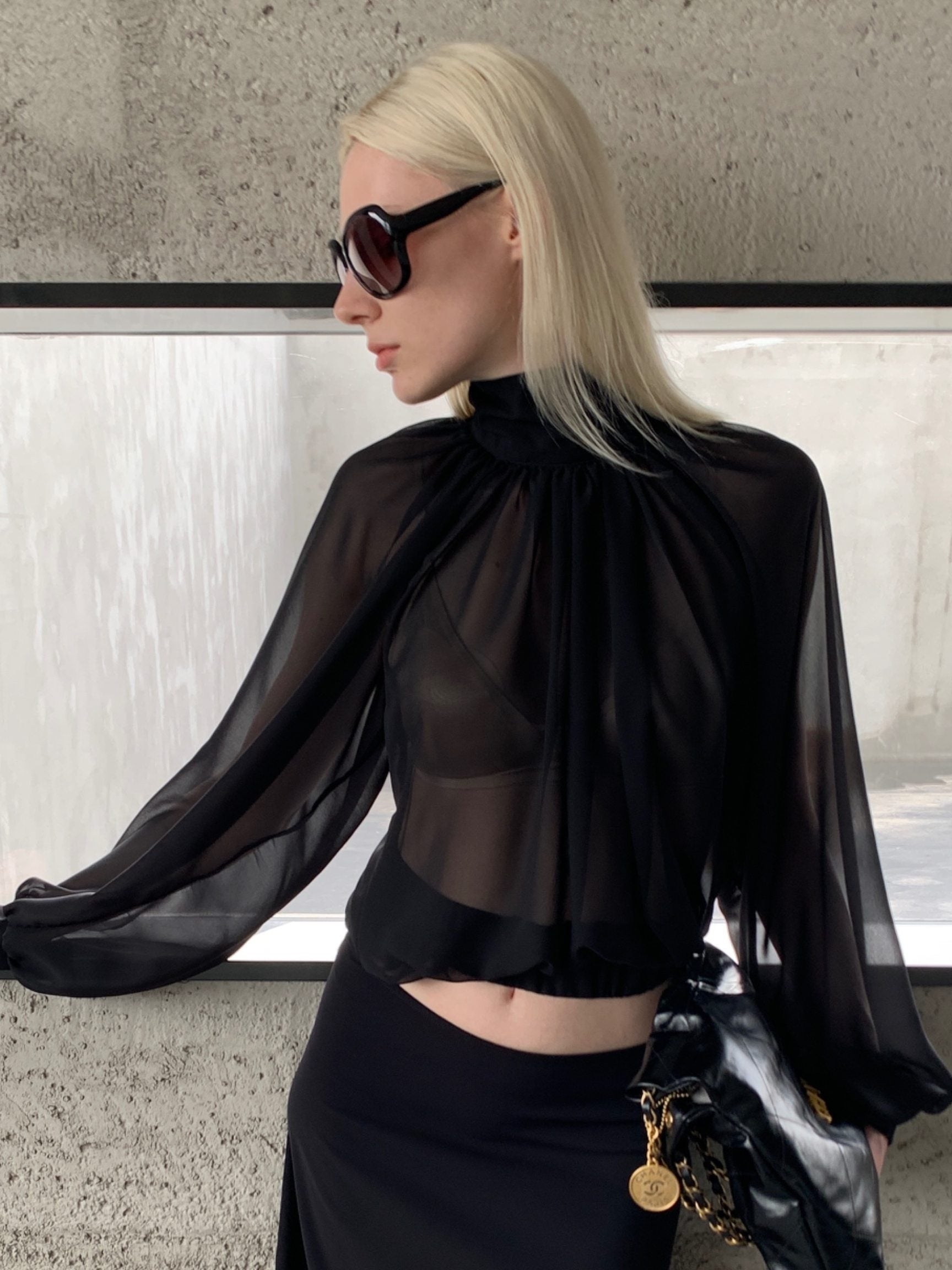 BUZHOU_Elegant_Long_Sleeve_Shirred_Cropped_Black_Chiffon_Semi_Sheer_Women_Blouses_MISSTT