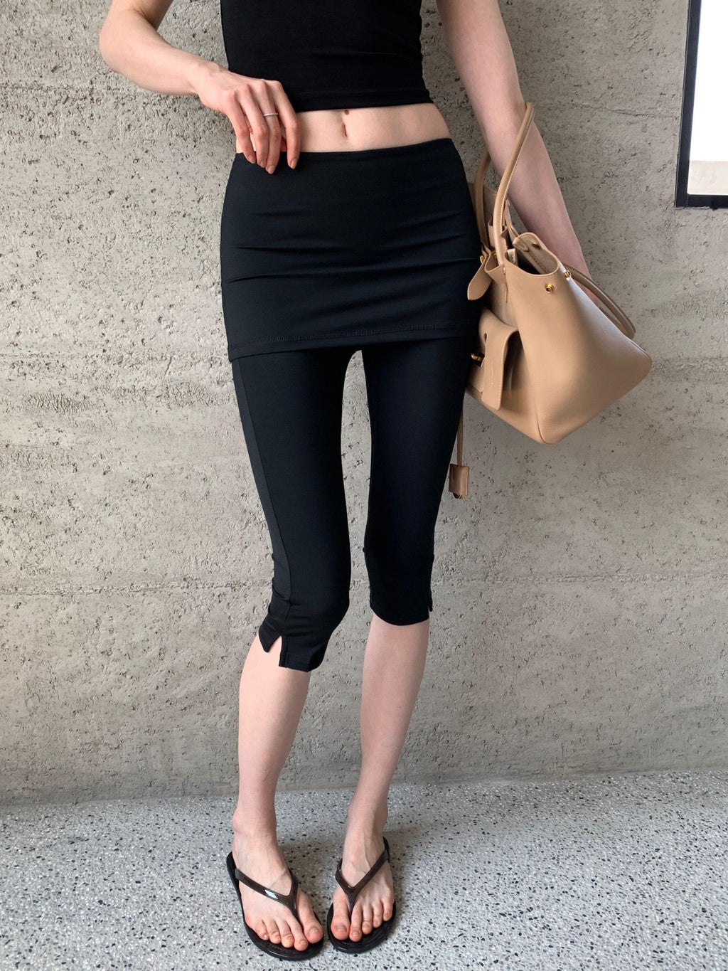 BUZHOU High Stretch Cotton Blend Slim Fit Black Skort Style Mid-Length Shorts