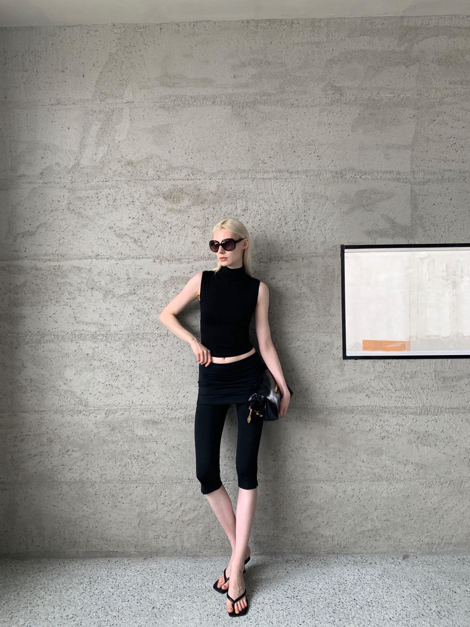 BUZHOU High Stretch Cotton Blend Slim Fit Black Skort Style Mid-Length Shorts