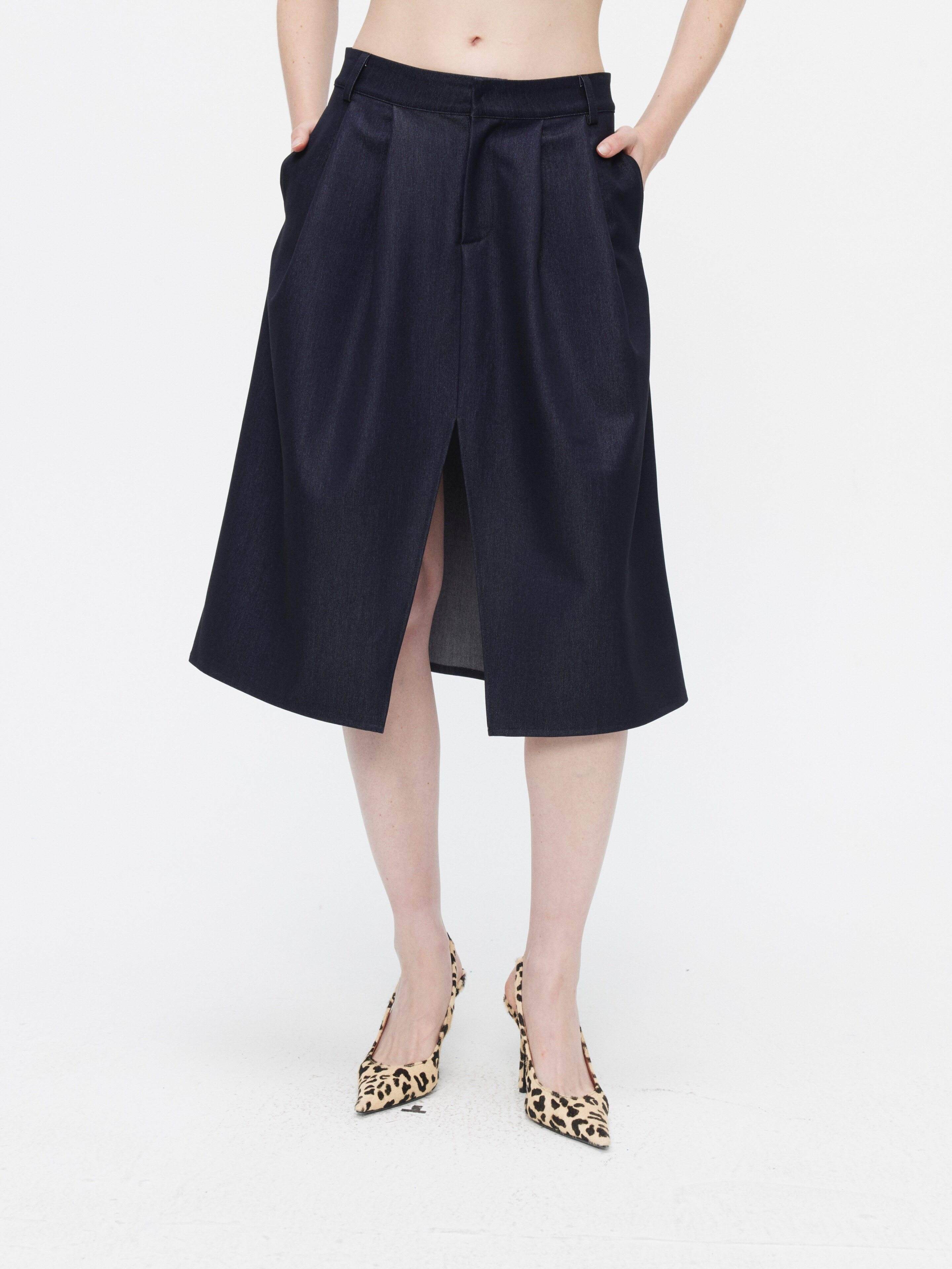BUZHOU_Minimalist_Sleeveless_Denim_Bustier_And_Pleated_Skirt_Womens_Top_&_Skirt_Sets_MISSTT