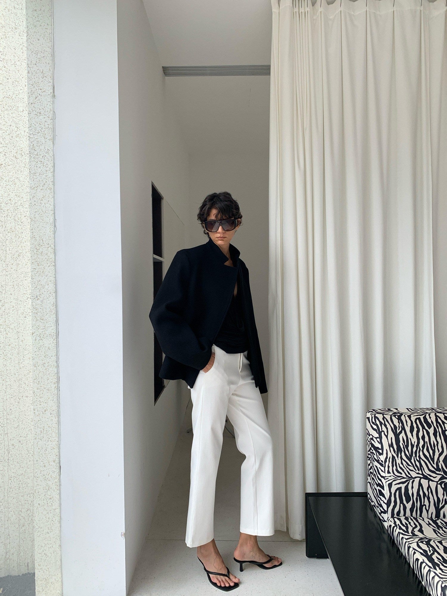 BUZHOU Pure Wool Short Tailored Long Sleeve Black Classic Office Blazers