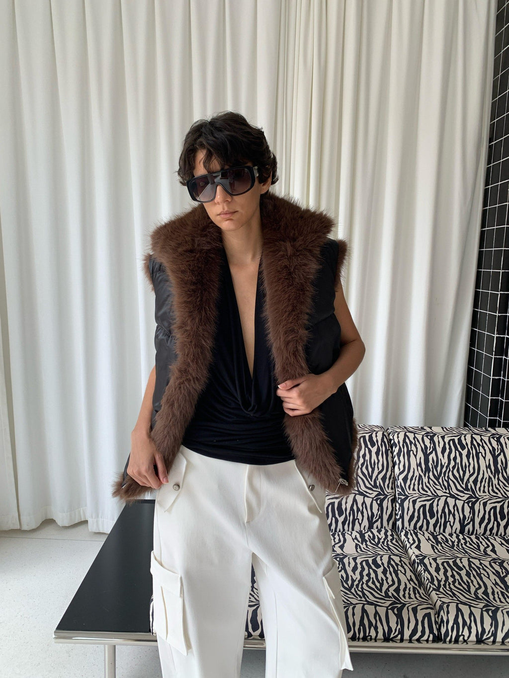 BUZHOU Reversible Faux Fur Warm Loose Fit Unisex Brown Puffer Vests Outerwear