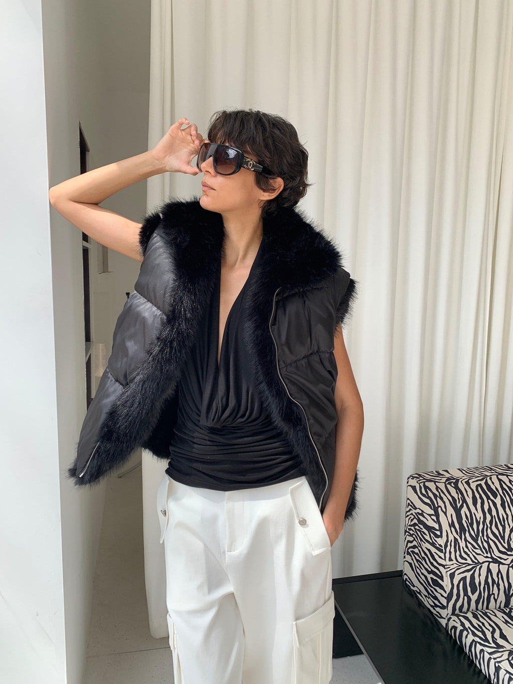 BUZHOU Reversible Warm Faux Fur Lined Black Unisex Neutral Down Vest Vests Outerwear