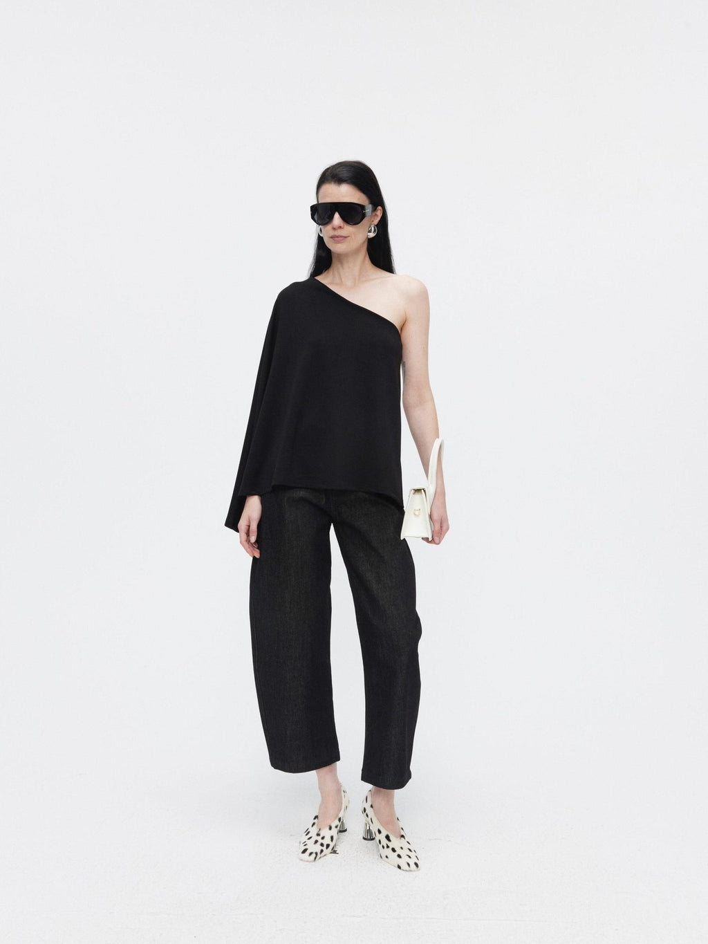 BUZHOU Sleek Minimal Low Rise Washed Denim Curved Hem Womens Black Blue Wide Leg Pants