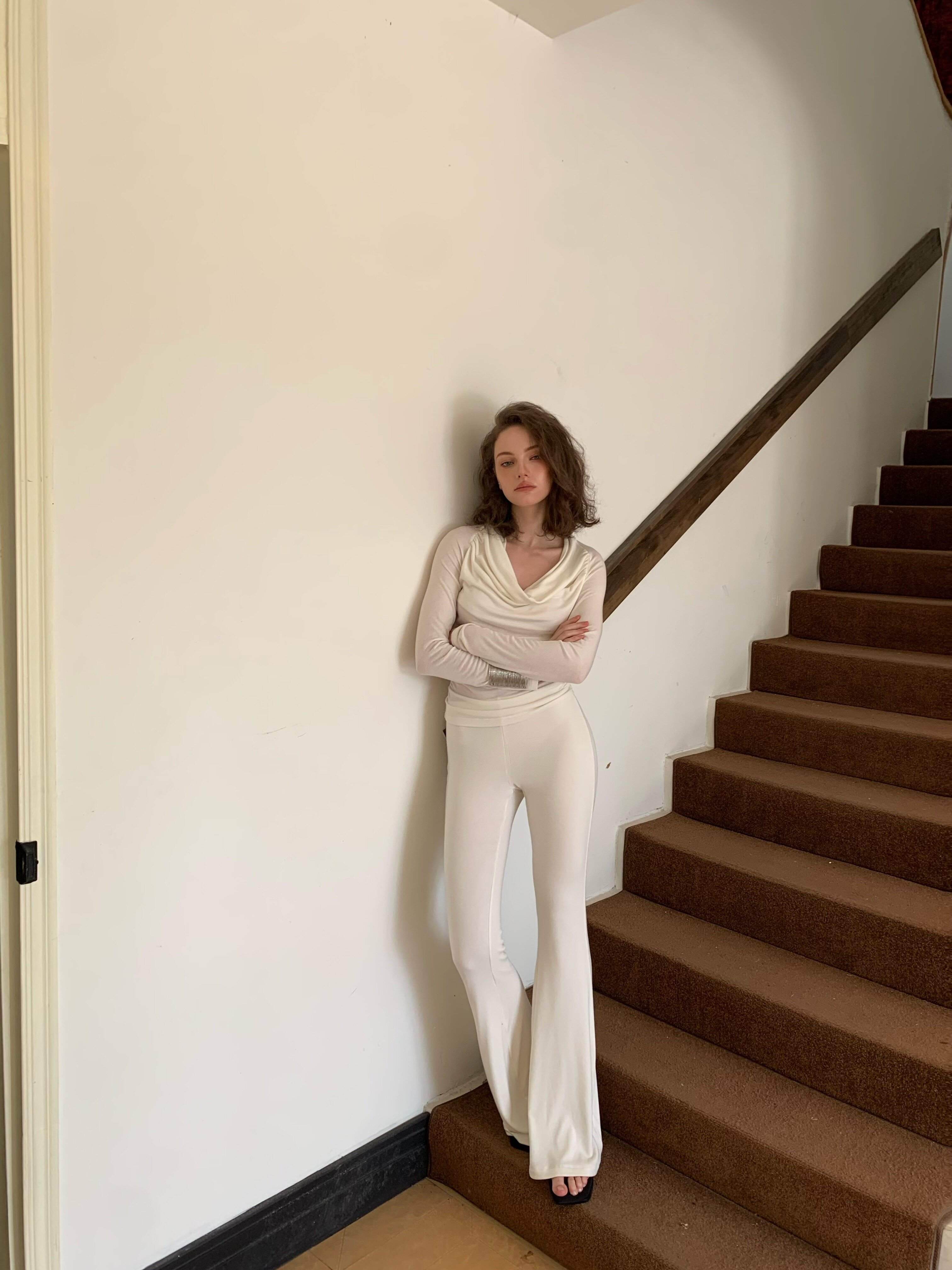 BUZHOU_Soft_Wool_V-neck_Pullover_Office_Women_White_Double_Layer_Pants_Top_&_Pants_Sets_MISSTT