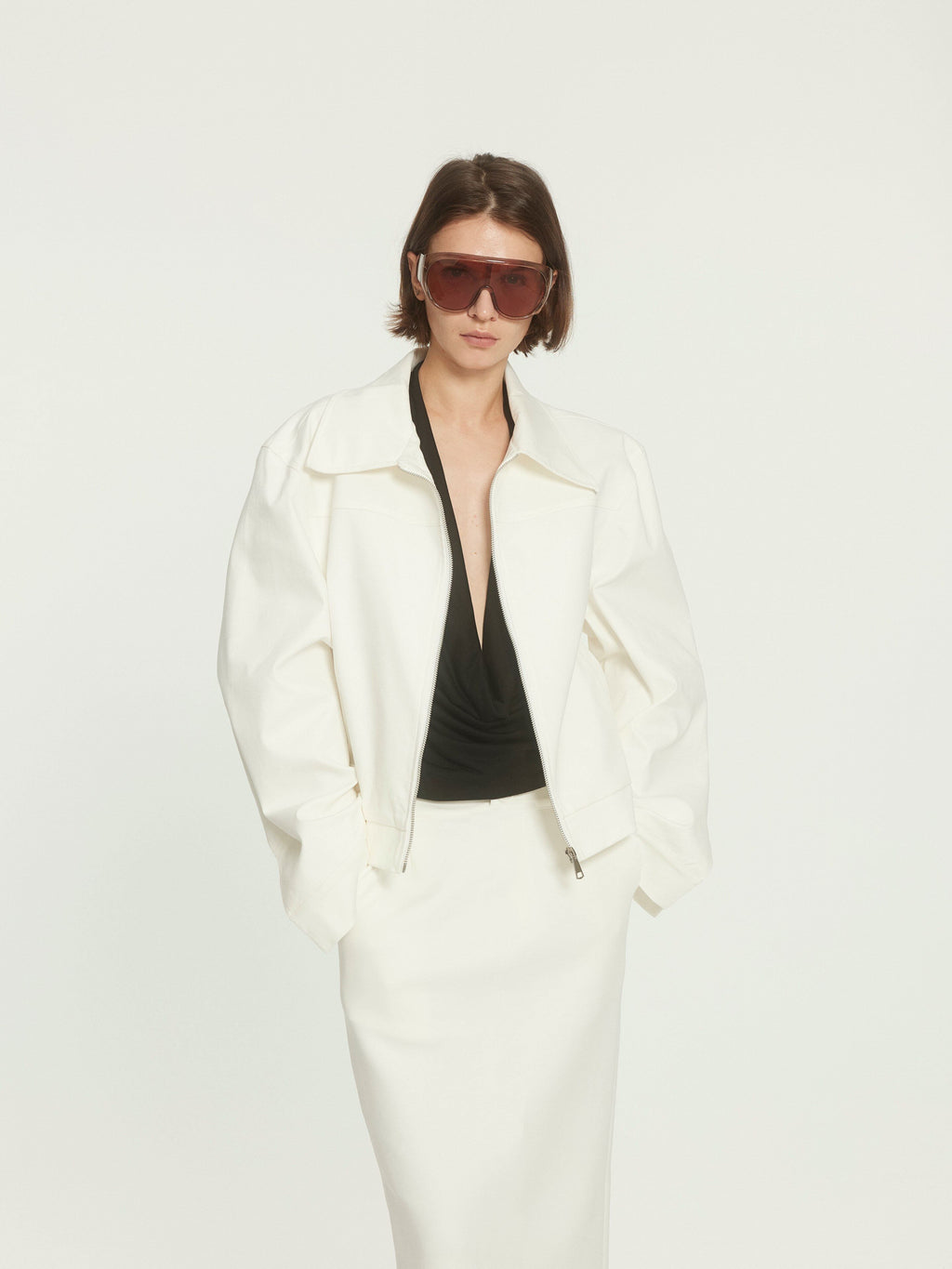 BUZHOU_Stretch_Cotton_Loose_Fit_Lapel_Zip_Short_White_Wide_Shoulder_Cropped_Jackets_MISSTT