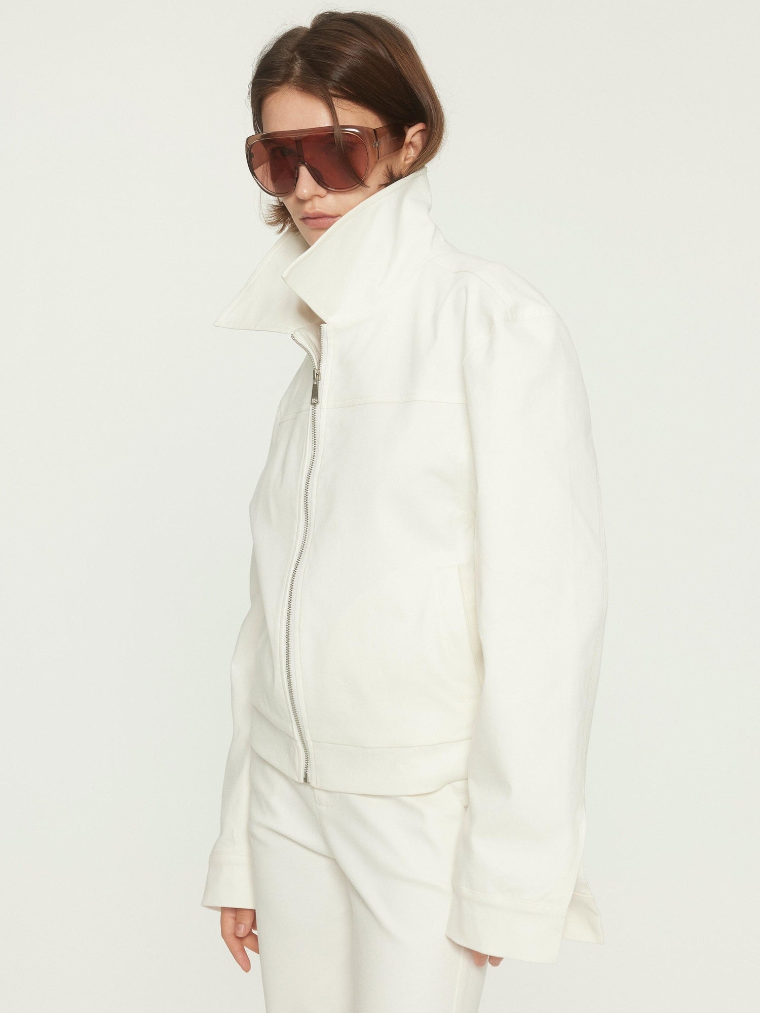 BUZHOU Stretch Cotton Loose Fit Lapel Zip Short White Wide Shoulder Cropped Jackets