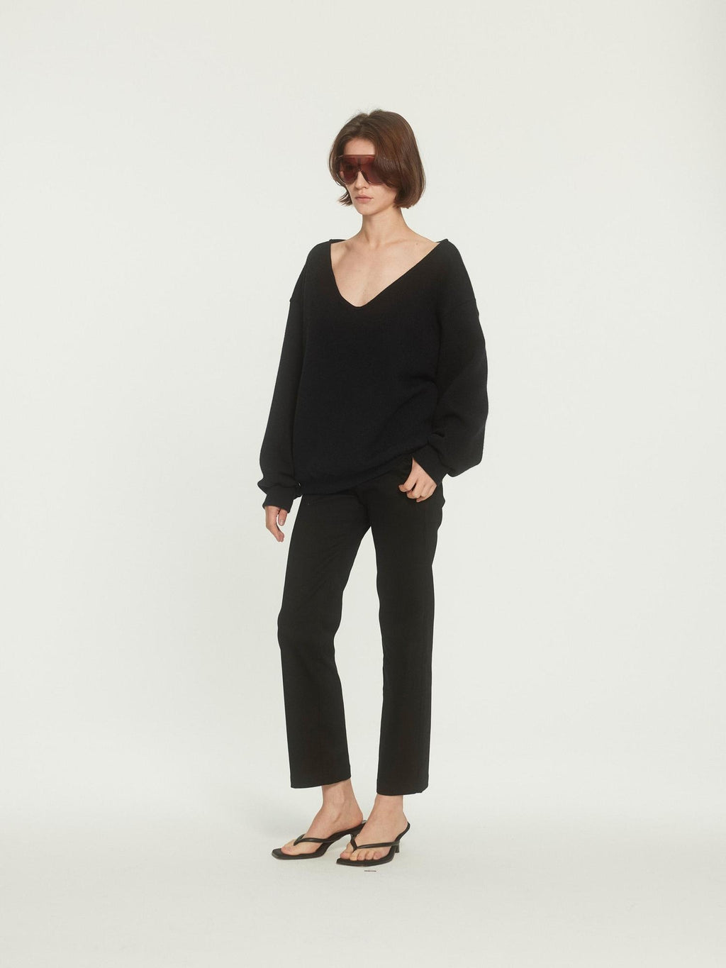 BUZHOU Thermal Minimalist Loose Fit V-neck Acrylic Blend Pullover Black Sweaters