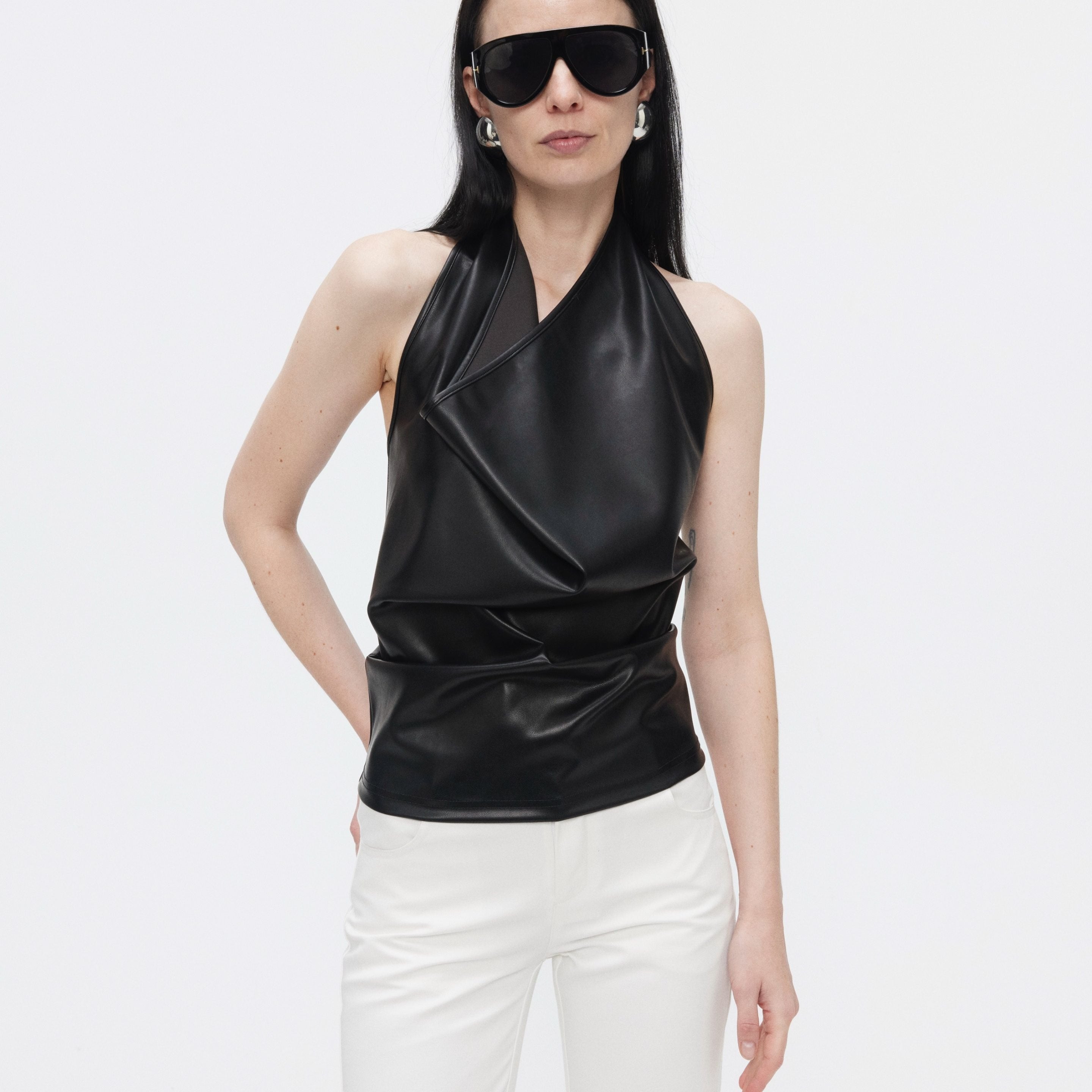BUZHOU_Unpadded_Faux_Pu_Leather_Halter_Collared_Slim_Fit_Women_Black_Camisoles_MISSTT