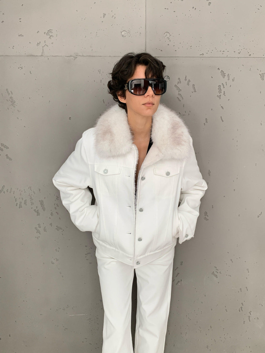 BUZHOU Warm Faux Fur Collar Standard Fit Unisex Youth White Classic Puffer Jackets