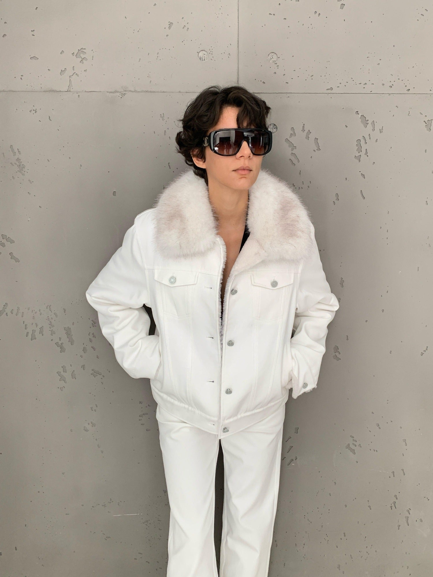 BUZHOU Warm Faux Fur Collar Standard Fit Unisex Youth White Classic Puffer Jackets