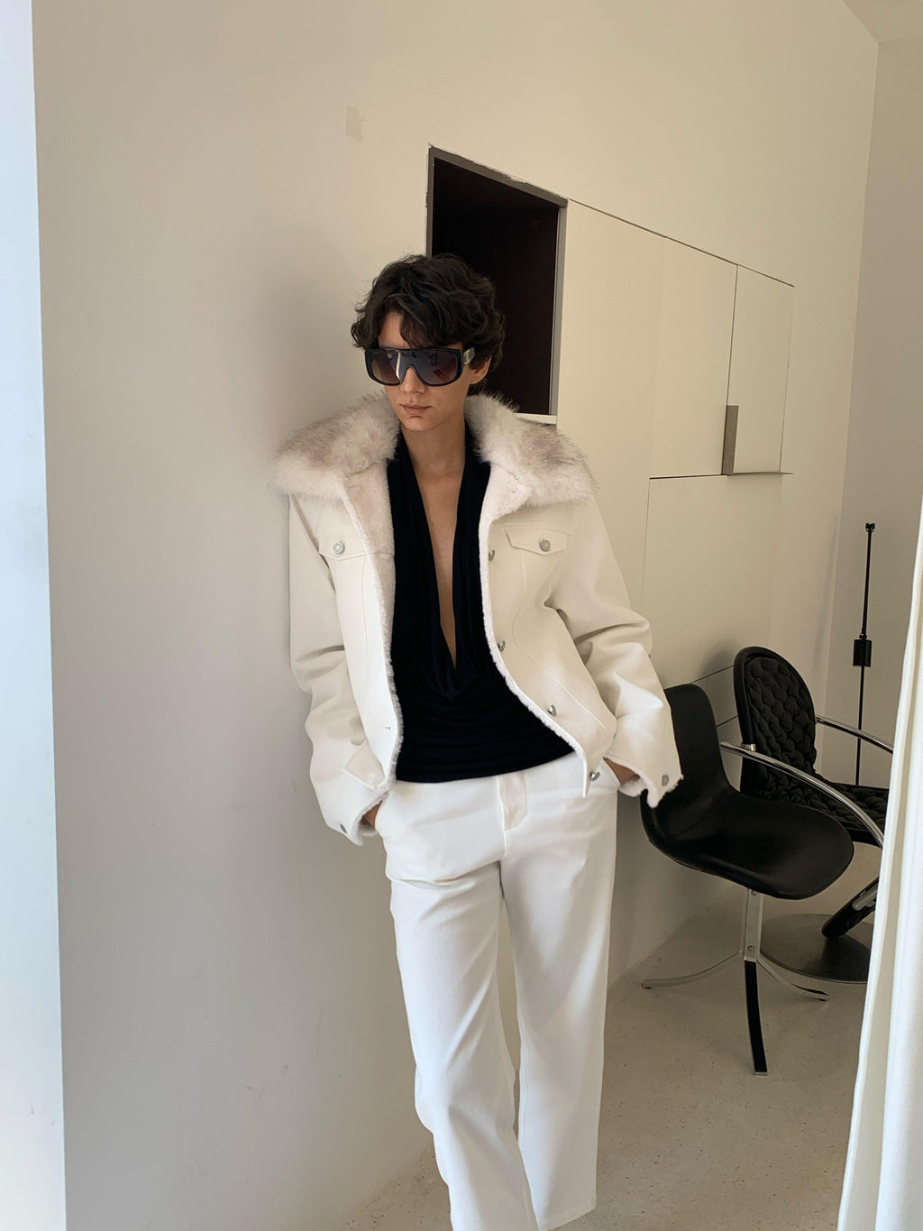 BUZHOU Warm Faux Fur Collar Standard Fit Unisex Youth White Classic Puffer Jackets